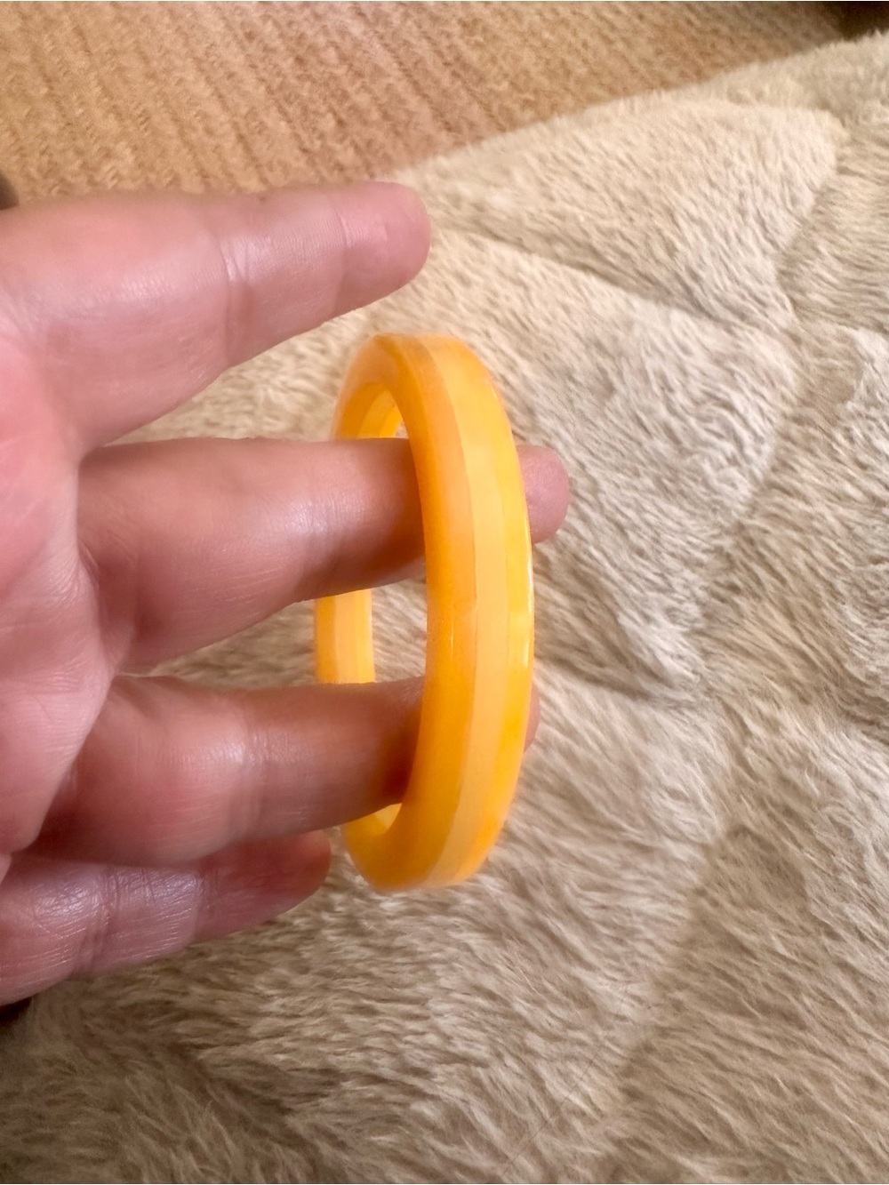Yellow Striped Bakelite Round Bangle Bracelet - Picture 2 of 8